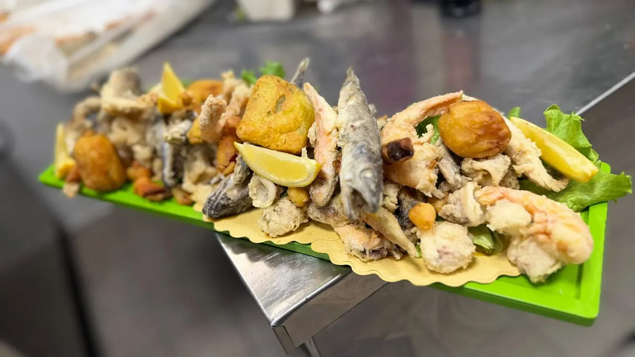 Frittura di pesce con limone